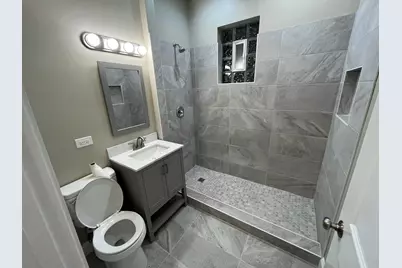 3816 W Montrose Avenue, Chicago, IL 60618 - Photo 32
