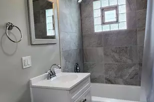 3816 W Montrose Ave, Chicago, IL 60618 - Photo 8
