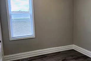 3816 W Montrose Ave, Chicago, IL 60618 - Photo 6