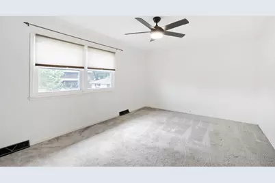 816 W Heritage Drive, Addison, IL 60101 - Photo 16