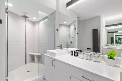 650 N Morgan Street #605, Chicago, IL 60642 - Photo 8