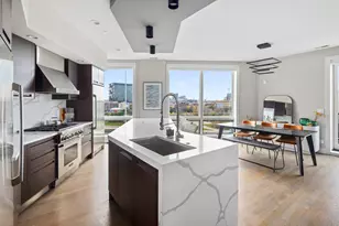 650 N Morgan St, Chicago, IL 60642 - Photo 2
