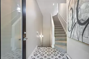 1729 W George St, Chicago, IL 60657 - Photo 2