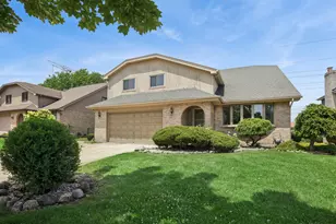 1280 N Aspen Way, Addison, IL 60101 - Photo 1
