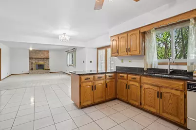 1280 N Aspen Way, Addison, IL 60101 - Photo 6