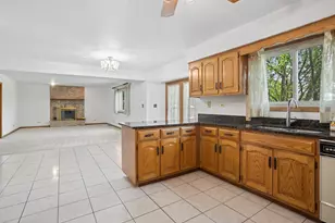 1280 N Aspen Way, Addison, IL 60101 - Photo 6
