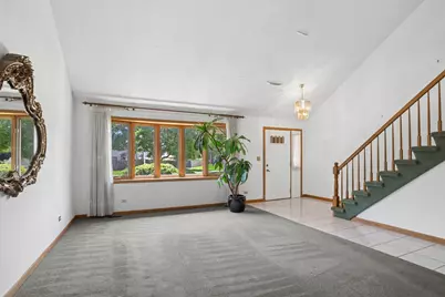 1280 N Aspen Way, Addison, IL 60101 - Photo 2