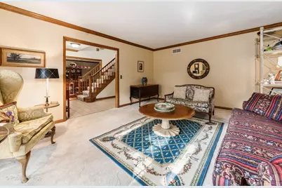 1381 Champion Forest Court, Wheaton, IL 60187 - Photo 8