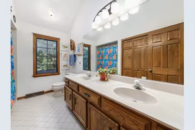 1381 Champion Forest Court, Wheaton, IL 60187 - Photo 14