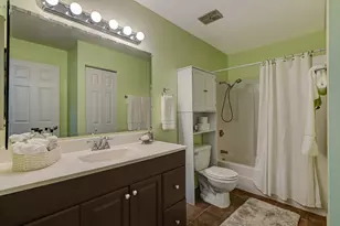 2401 Brunswick Cir, Woodridge, IL 60517 - Photo 12