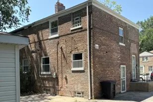 9737 S Merrill Ave, Chicago, IL 60617 - Photo 2