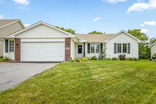 8460 Crooked Bend Rd, Machesney Park, IL 61115 - Photo 2