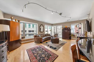 57 E Delaware Pl, Chicago, IL 60611 - Photo 2