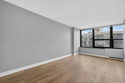 1560 N Sandburg Terrace #1905J, Chicago, IL 60610 - Photo 4
