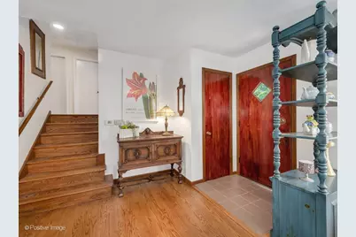 4733 S Pershing Avenue, Downers Grove, IL 60515 - Photo 4