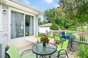 4733 S Pershing Ave, Downers Grove, IL 60515 - Photo 22
