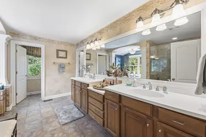 24145 W Milton Road, Hawthorn Woods, IL 60047 - Photo 18