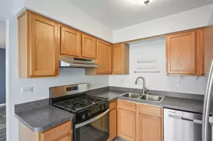 5010 W 79th St, Burbank, IL 60459 - Photo 8