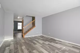 5010 W 79th St, Burbank, IL 60459 - Photo 2