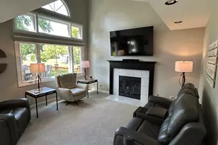 829 Kent Cir, Bartlett, IL 60103 - Photo 8