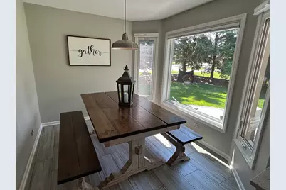 829 Kent Circle, Bartlett, IL 60103 - Photo 6