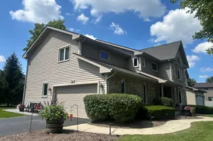 829 Kent Cir, Bartlett, IL 60103 - Photo 2