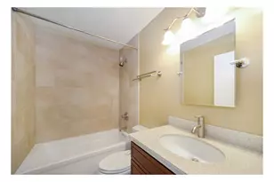 211 E Ohio St, Chicago, IL 60611 - Photo 10