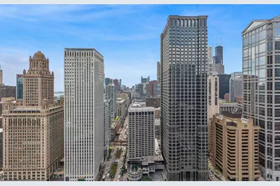 300 N State Street #4333, Chicago, IL 60654 - Photo 8
