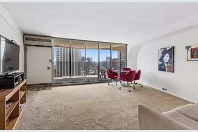 300 N State Street #4333, Chicago, IL 60654 - Photo 10
