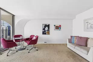 300 N State St, Chicago, IL 60654 - Photo 12