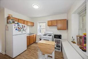 4630 S Sawyer Ave, Chicago, IL 60632 - Photo 6