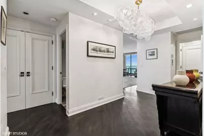 1040 N Lake Shore Drive #26B, Chicago, IL 60611 - Photo 2