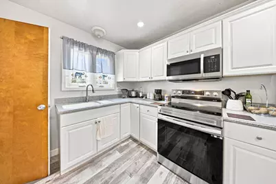 1003 Bellevue Avenue, Elgin, IL 60120 - Photo 14