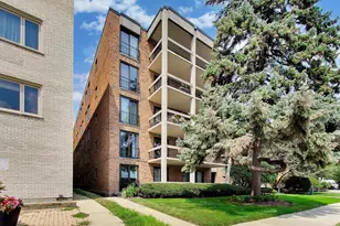 1020 N Harlem Ave, River Forest, IL 60305 - Photo 2