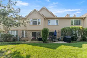 1504 Spyglass Cir, Palos Heights, IL 60463 - Photo 2