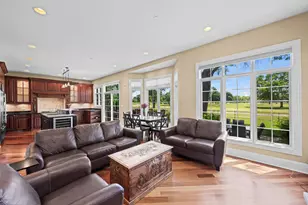 1105 Austin Ave, Park Ridge, IL 60068 - Photo 22