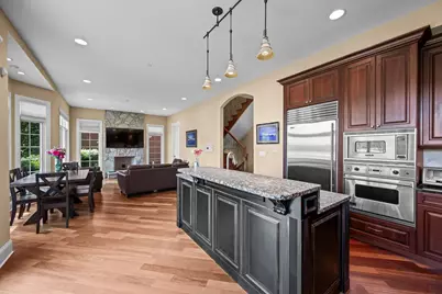 1105 Austin Avenue, Park Ridge, IL 60068 - Photo 18
