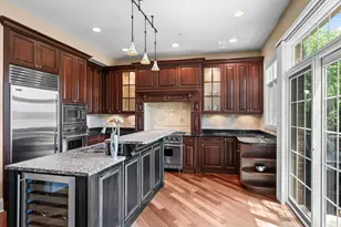 1105 Austin Ave, Park Ridge, IL 60068 - Photo 16