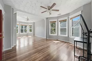 11754 S Wallace St, Chicago, IL 60628 - Photo 8