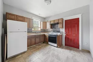 11754 S Wallace St, Chicago, IL 60628 - Photo 14