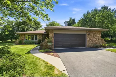 4N849 White Pine Lane, Saint Charles, IL 60175 - Photo 2
