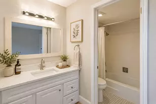 450 Raintree Ct, Glen Ellyn, IL 60137 - Photo 14
