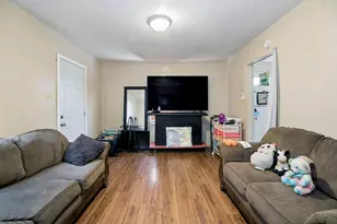 358 S Washington Ave, Kankakee, IL 60901 - Photo 2