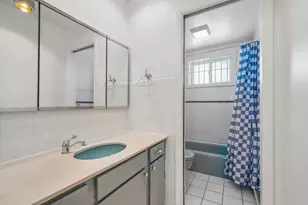 6359 N Ridge Ave, Chicago, IL 60660 - Photo 16