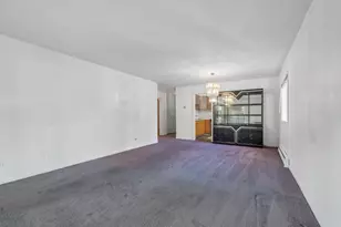 6359 N Ridge Ave, Chicago, IL 60660 - Photo 6