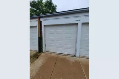1748 E 73rd Place #2E, Chicago, IL 60649 - Photo 4