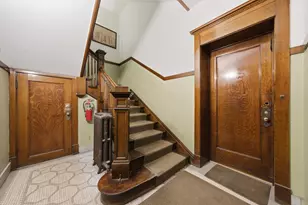 5703 S Blackstone Ave, Chicago, IL 60637 - Photo 4