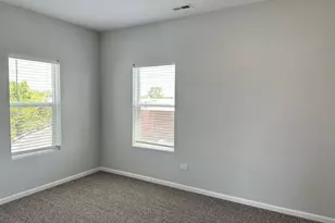 855 E Main St, East Dundee, IL 60118 - Photo 12