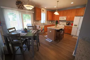 25133 W Gates Ln, Plainfield, IL 60585 - Photo 8