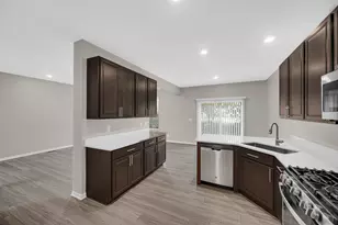 1115 Goldfinch Ave, Yorkville, IL 60560 - Photo 14